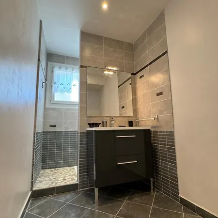 Reve Bleu Apartment *